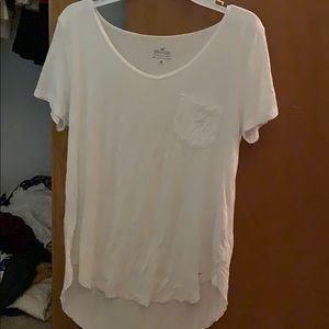 White hollister tee